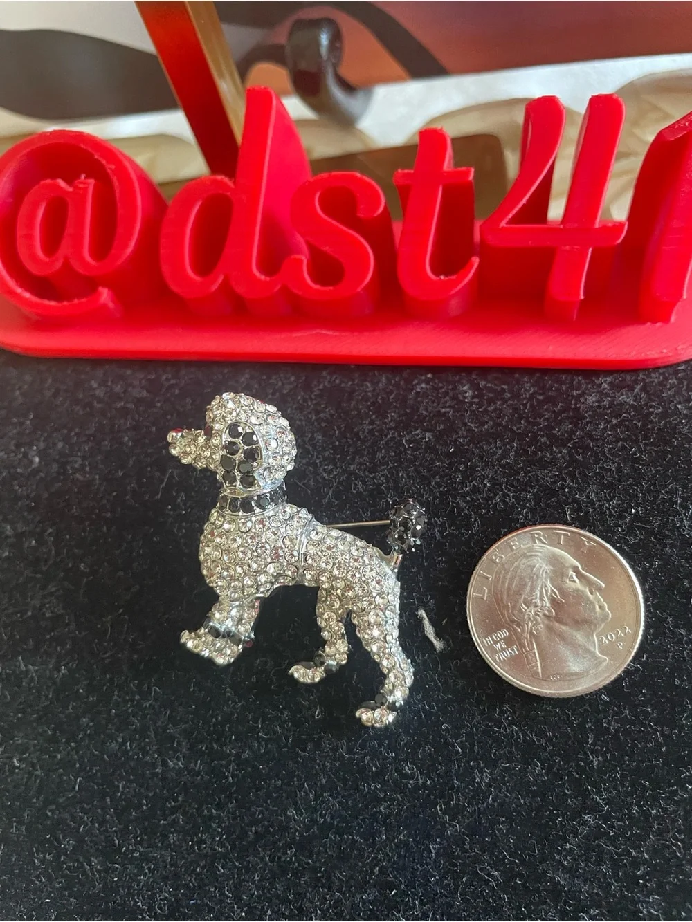 💥Crystal Poodle Dog Brooch Pin - Silver Rhinestone Accent